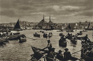 Turquia, Constantinopla, Sobre o Corno de Ouro (foto a p/b) de European Photographer