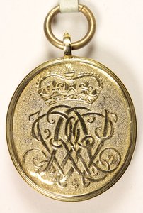 Moldura miniatura (dourada) (ver também 3076019) de European School