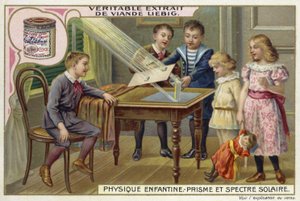 Usando um prisma para demonstrar o espectro da luz solar de European School