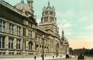 Museu Victoria e Albert, c1900s. de Eyre and Spottiswoode