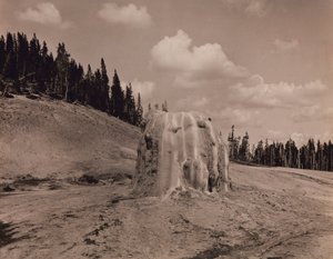 Cone do Géiser Estrela Solitária, Parque Nacional de Yellowstone