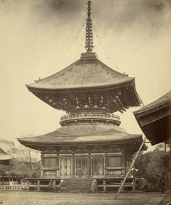 Pagode de um único andar, Santuário Hachiman, Kamakura de Felice Beato