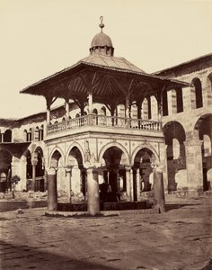 Fonte no interior da Grande Mesquita - Damasco de Félix Bonfils
