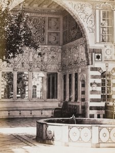 Pátio interior da Casa Stambouli, Damasco de Félix Bonfils