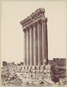 O Templo do Sol em Baalbek de Félix Bonfils