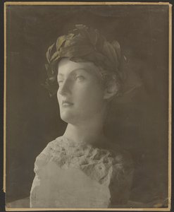 Uma Jovem Inglesa de Fernand Khnopff