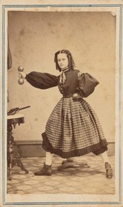 Retrato de uma mulher,c. 1863-1864 (foto) de Fernando Dessaur