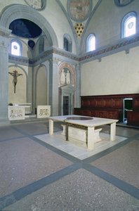 Vista do interior, construída c.1420-29 de Filippo Brunelleschi