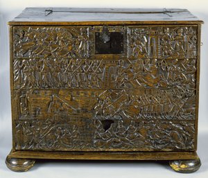 O Baú de Courtrai representando cenas da Batalha das Esporas Douradas disputada em Courtrai em 1302 (madeira)