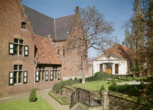 Vista da casa da abadessa, do refeitório e de um dormitório (ver também 208606, 375105, 375106 e 375107) de Flemish School