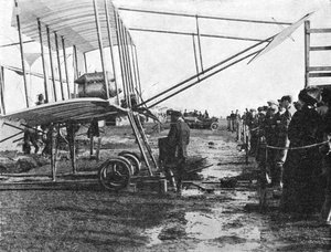 Henri Farman e seu biplano Gnome de 50 hp, Blackpool Aviation Meeting, Lancashire, 1909 1933.