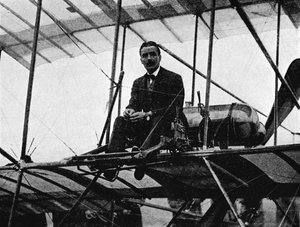 O primeiro piloto britânico a quebrar um recorde mundial: Capitão Bertram Dickson, 1910 1933