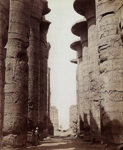 Colunas do hipostilo hall do Grande Templo de Amon-Ra em Karnak, Egipto de Félix Bonfils