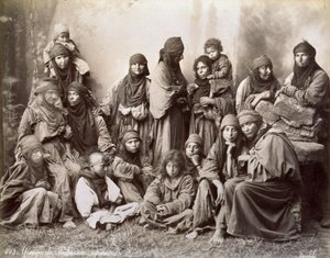 Retrato, de, um, grupo, de, syrian, beduínos, em, humilde, vestido étnico