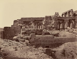 Ruínas do 3º pilar do Templo (sudeste) lado esquerdo (Karnak) Tebas de Félix Bonfils
