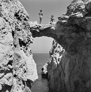 Arco natural rochoso Aspra de Fosco Maraini