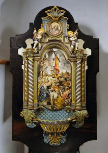 Grande fonte de água benta em majolica pintada com cena central da pintura Adoração dos Magos por Francesco Solimena (1657-1747), Itália, século 20 de Francesco Solimena