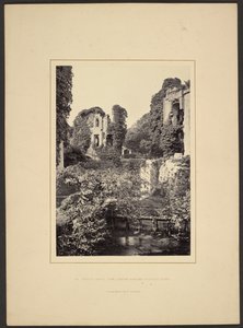 Castelo de Raglan, vista em direção a Fountain Court de Francis Bedford