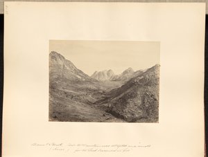 Monte Horeb (Sinai), "e o monte fumegava todo, porque o Senhor descia em fogo". de Francis Frith