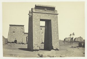 Porta de entrada esculpida, Karnac de Francis Frith