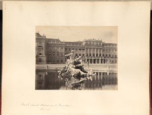 O Palácio Imperial e a Fonte, Viena de Francis Frith