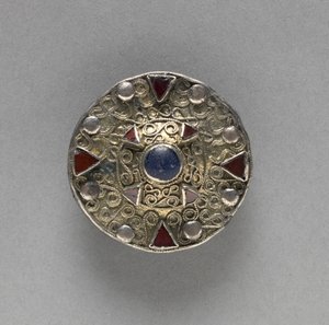 Broche de Filigrana com Central Boss, final dos anos 600