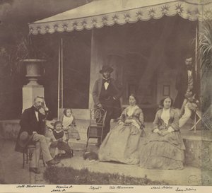 [Retrato de grupo das famílias Antoine e Höusermann], 1850s-60s.