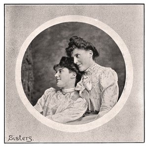 "Irmãs", 1901. de Frederick Downer and Sons