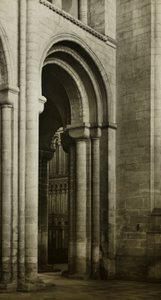 Catedral de Ely: Nave, canto sudoeste de Frederick H. Evans