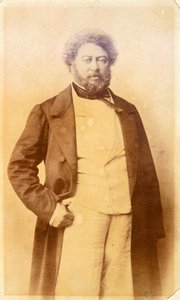 Alexandre Dumas Pere (1803-70) c.1860 (foto a p/b) de French Photographer