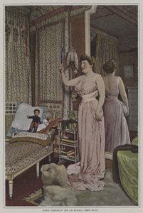 Anna Thibault, cantora francesa no La Scala, Paris, em casa (foto colorida) de French Photographer