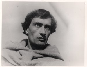 Antonin Artaud (1896-1948) no filme A Paixão de Joana D&39;Arc, de Carl Theodor Dreyer (1889-1968). 1928