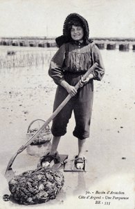 Bacia de Arcachon: uma máquina de fazer ostras - postal de French Photographer