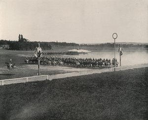 Manobra de Cavalaria nos Longchamps (foto a p/b) de French Photographer