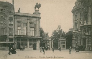 Entrada para o jardim zoológico em Anvers. Postal enviado em 1913. de French Photographer