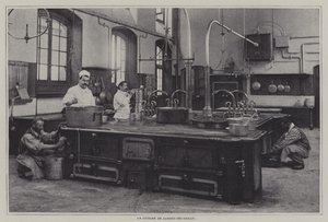 Cozinha do Lycee Janson-de-Sailly, Paris (foto a p/b) de French Photographer