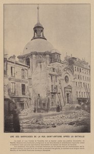 A Comuna de Paris, Uma das Barricadas da Rue Saint-Antoine depois da Batalha (foto a p/b) de French Photographer