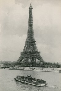 La Tour Eiffel, a Torre Eiffel (fotogravura) de French Photographer