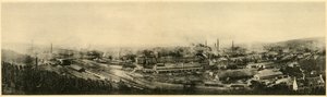 Le Creusot, vista panorâmica do Album des Fers et Aaciers da empresa Schneider & Cie, 1895 de French Photographer
