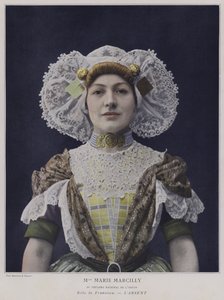 Marie Marcilly como Francisca em LAbsent (foto colorida) de French Photographer