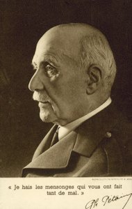 Marechal Philippe Petain, soldado francês e líder de guerra de Vichy France (foto a p/b) de French Photographer