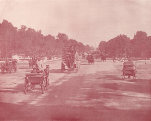 Paris: Avenue Champs Elysees (foto a p/b) de French Photographer