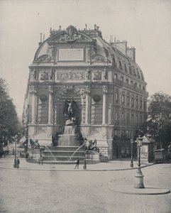 Paris: Fonte de São Michel (foto a p/b) de French Photographer
