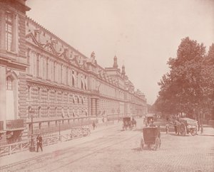 Paris: Palace of the Louvre and Tuileries, South Side (foto a p/b) de French Photographer
