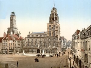 Coloque dArmes em Calais com Tour de Guet no fundo, 1890-1900 de French Photographer