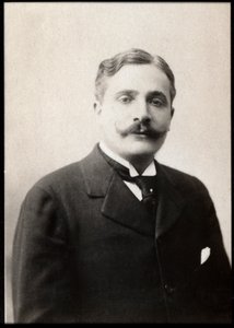 Retrato de Pierre Decourcelle (1856-1926), escritor francês. de French Photographer