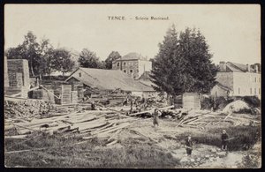 Cartão postal representando a serraria Reviraud em Tence, Haute-Loire, c.1900 de French Photographer
