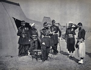 Punição, soldados do exército francês durante a campanha da Crimeia em 1854. Fotografia, finais do século XIX. de French Photographer