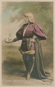 Sarah Bernhardt fantasiada como Hamlet de French Photographer