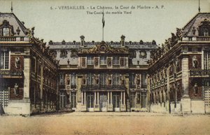 O Tribunal de Mármore, Palácio de Versalhes (foto colorida) de French Photographer